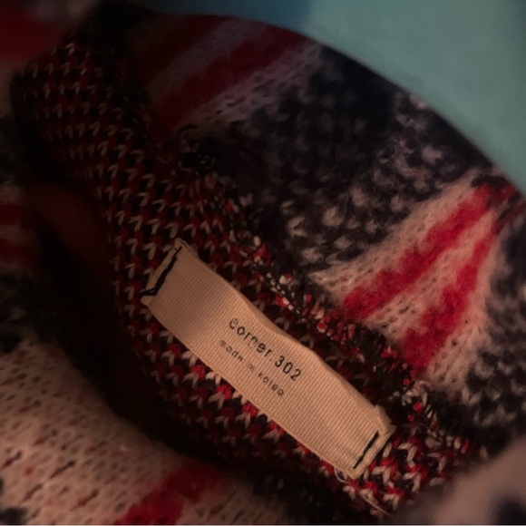 Korean style Turtleneck Sweater S size - Picture 2 of 3